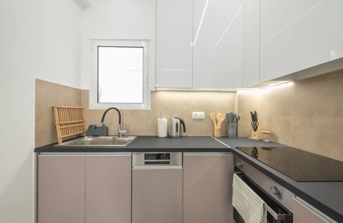 Filopappou Apartment | Peaceful Retreat in City Center