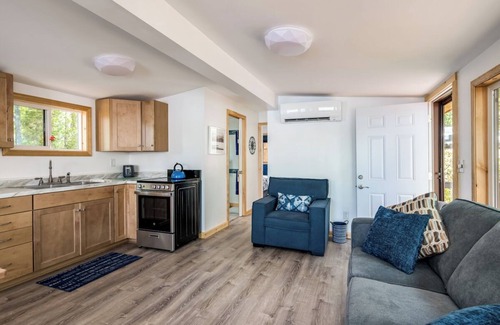 Gilmanton House | Peaceful retreat on the shores of Shellcamp Pond