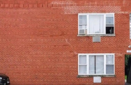 Franklin Park Apartment | Peaceful Retreat: 10Mins to Airport, Free Parking
