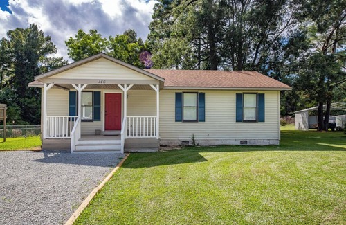 New Bern House | Peaceful Retreat