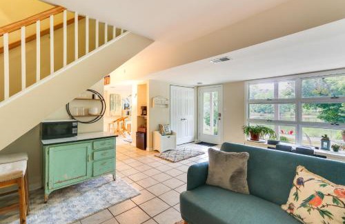 Berryville Apartment | Peaceful Riverfront Retreat with Yoga and Art Studio!