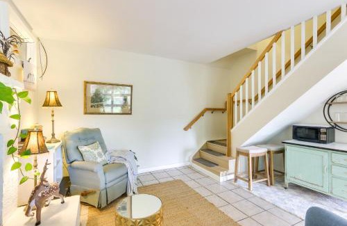 Berryville Apartment | Peaceful Riverfront Retreat with Yoga and Art Studio!
