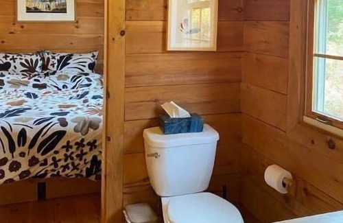 Kingsburg Cabin | Peaceful Seaside Cottage Retreat