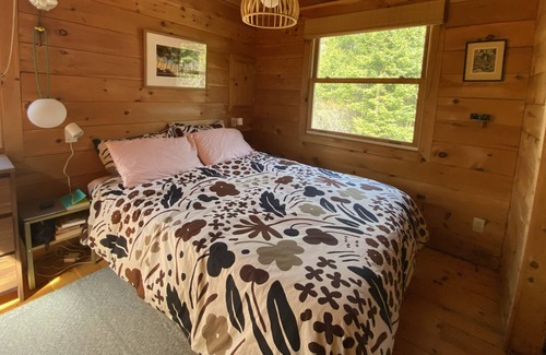 Kingsburg Cabin | Peaceful Seaside Cottage Retreat