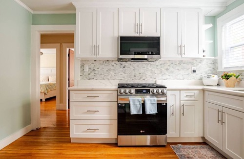 Commonwealth Condo | Peaceful, Spacious 2BR Condo in Allston Boston, Close to Harvard/BC/BU + Parking