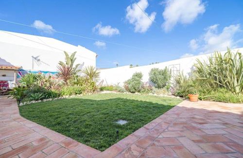 Budens House | Peaceful, spacious & stylish, a real home!