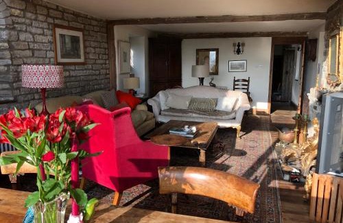 Somerton House | Peaceful stone barn conversion in Somerset