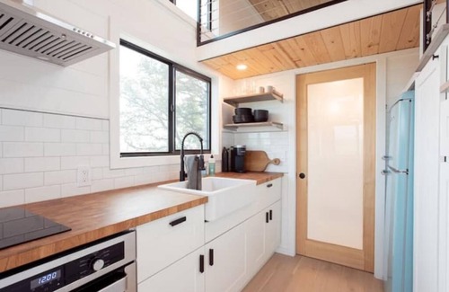 Thurber Cabin | Peaceful Tiny Home on Hilltop with Gorgeous Sunsets & Scenic Views