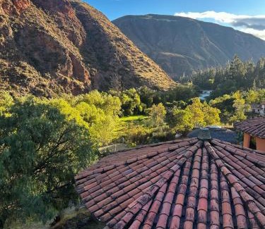 Puerto Inca House | Peaceful Urubamba River House - River access & mountain views