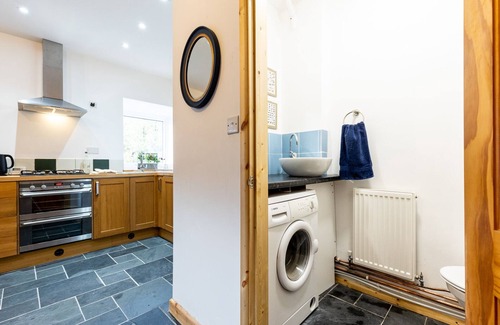 Nevern Cottage | Peacefull Farm Getaway For Two