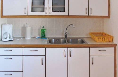 Stavsjo House | Peacefully located cottage on a promontory that extends onto the lake Bolmen.