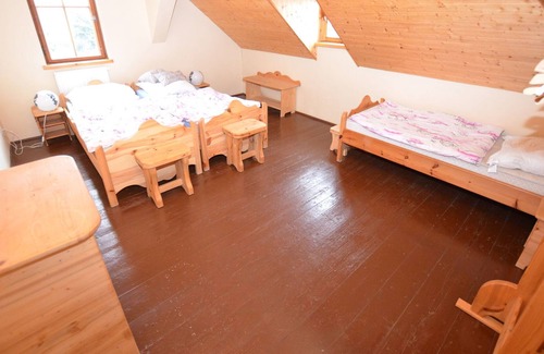 Kraslice House | Peacefully located house with views of the valley
