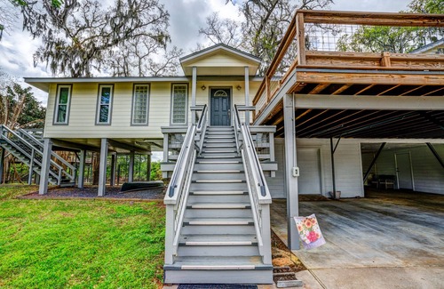 Brazoria House | Peaches Retreat on the San Bernard River