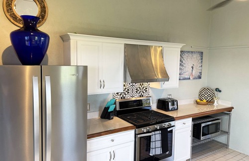 Estate Enighed Cottage | Peacock Cruz Bay w/boutique style accommodations & pool