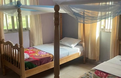 Kalangala Hotel | Pearl Gardens Beach Resort Kalangala