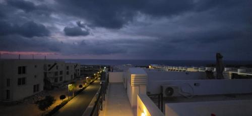 Politiko Apartment | Pearl Island Apartment