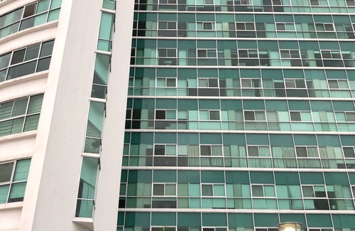 Guayaquil Apartment | Pearl of the Pacific Condo - Puerto Santa Ana