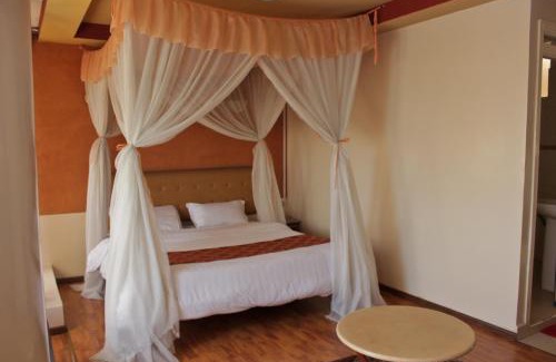 Ngara West Hotel | Pearl Palace Hotel