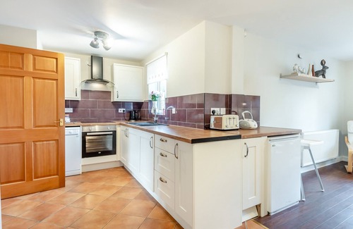 Little Walsingham House | Pebble Cottage - Three Bedroom House, Sleeps 6