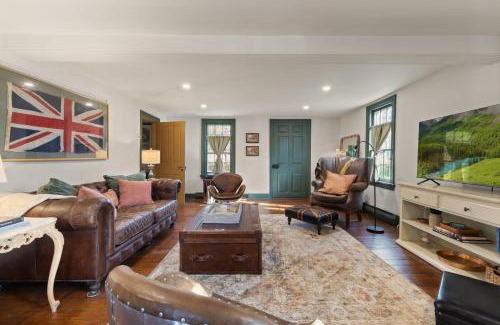 New Hope Villa | Pebblestone Cottage at New Hope