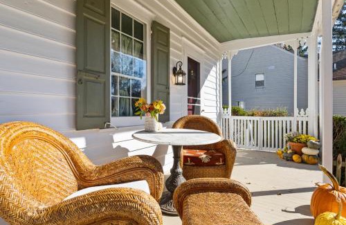 New Hope Villa | Pebblestone Cottage at New Hope