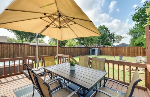 Frisco Cottage | Pecan Blue Frisco Home w/Private Yard & Hot Tub