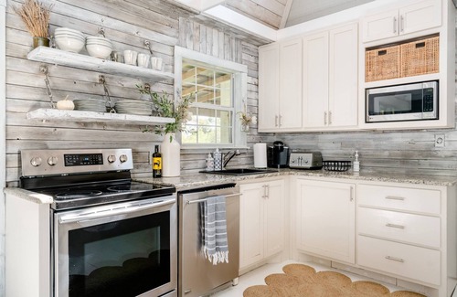 Blanco House | Pecan Tree House at Happiness Ranch | Rustic Charm with Modern Furnishings