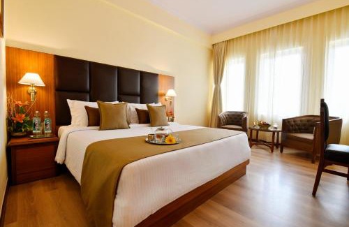 Dharmatala Hotel | Peerless Hotel Kolkata