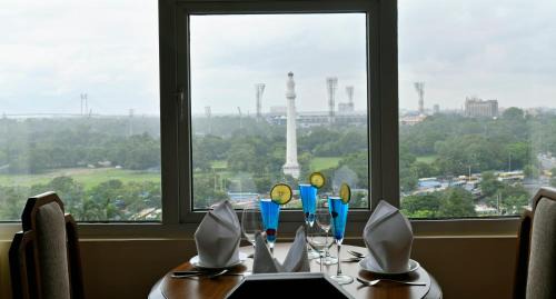 Dharmatala Hotel | Peerless Hotel Kolkata