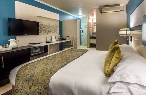 Francistown Hotel | Peermont Metcourt - Francistown