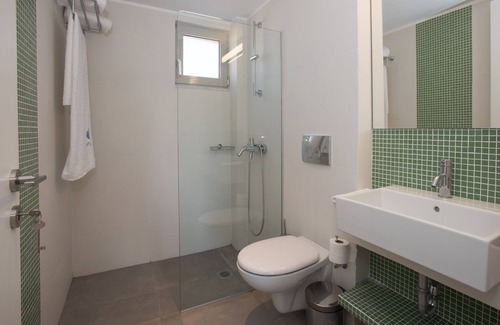 Marathopoli House | Pefkides Suites Where pines meet the sea