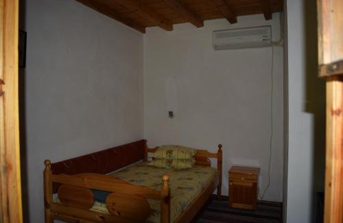 Vetren House | Pelican Birding Guest House