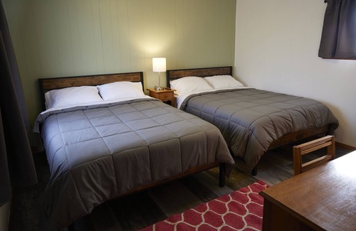 Pelican Lake Hotel | Pelican Lake Motel in the heart of Pelican Lake WI.