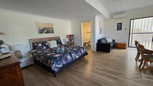 Wandina Apartment | Pelican Rise with a little surprise