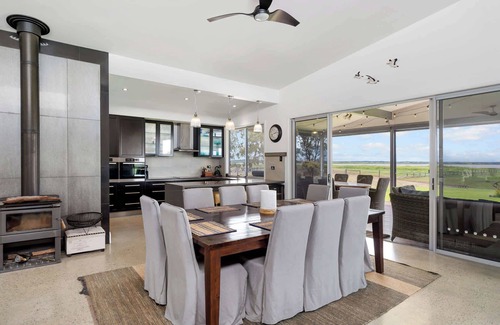 Alexandrina House | Pelicon point - 70D Thorpe road, Clayton Bay