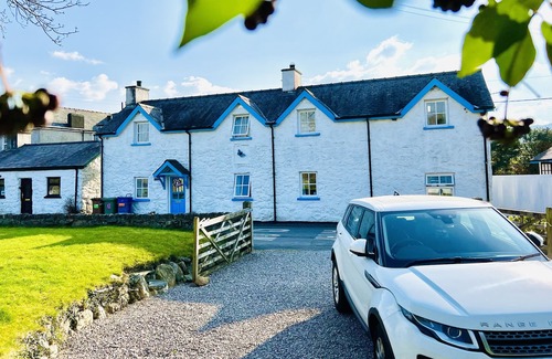 Llanuwchllyn House | Pen- y -Bont Cottage - a luxurious holiday home in Snowdonia National Park