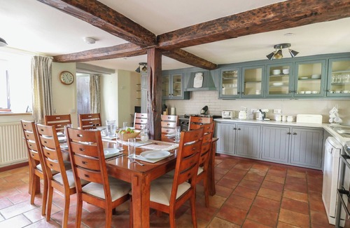 Llandrindod Wells Cottage | PENARTH, pet friendly, character holiday cottage in Builth Wells