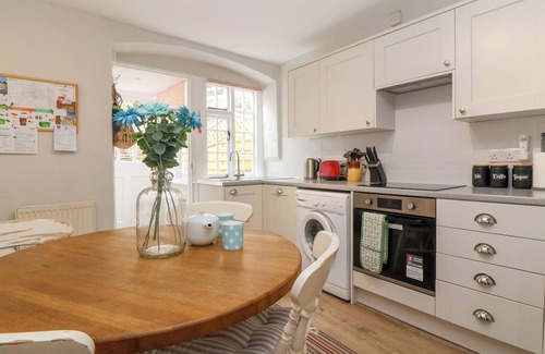 Sherborne Cottage | PENDENNIS, family friendly, with a garden in Sherborne
