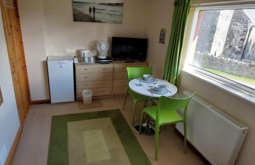 Pendine House | Pendine Sands Guest House