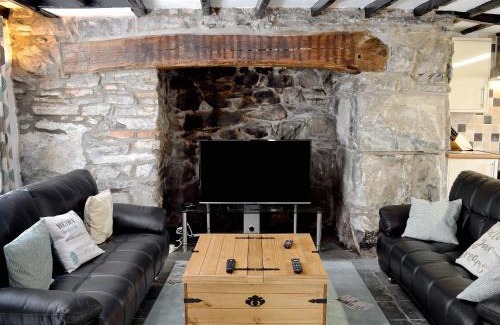 Trawsfynydd House | Pendref
