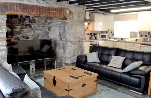 Trawsfynydd House | Pendref