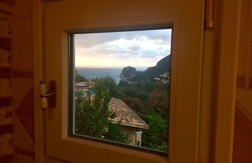 Parelia House | Penelope Bungalow will give you the exceptional summer relish.