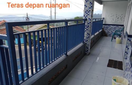 Rancabali House | Penginapan atau Kontrakan Rumah Ciwidey 1 Ruangan 2 Kasur Dewasa Kamar Mandi Dapur Dalam Sewa Harian Mingguan Bulanan Tahunan Boleh