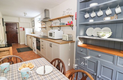 Tregaron Cottage | PENGRAIG, pet friendly, character holiday cottage in Tregaron