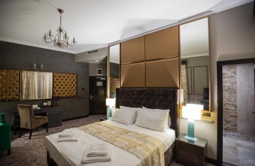 Old Town Hotel | Peninsula Boutique Hotel