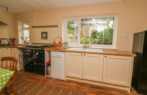 Rhayader Cottage | PENLONE COTTAGE, pet friendly, character holiday cottage in Rhayader