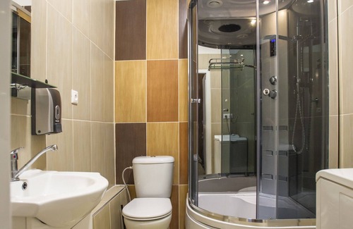 Bratislava Apartment | Penmoor Creek - Petržalka