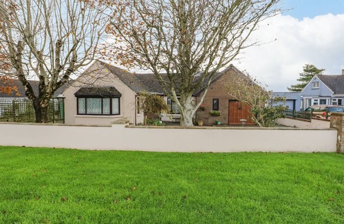 Penally Cottage | PENN LEA, family friendly, with a garden in Penally