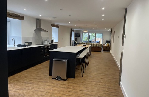 Llanbrynmair Cottage | PENNANT UCHAF, pet friendly, luxury holiday cottage in Llanbrynmair