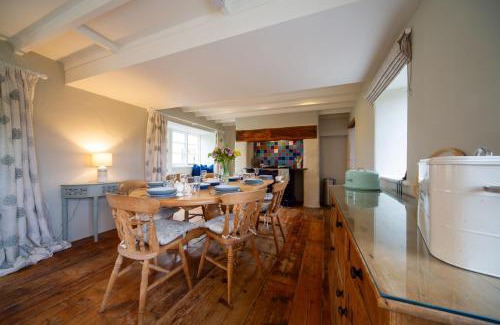Saint Gennys House | Penrose Cottage